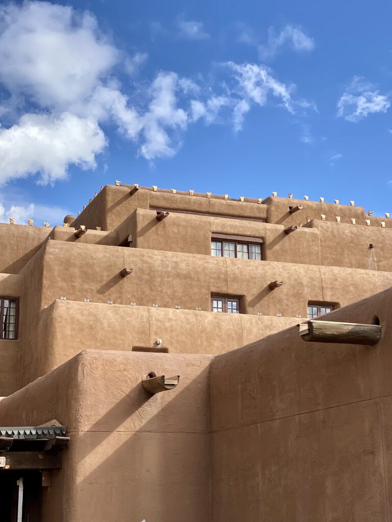 pueblo style architecture in santa fe