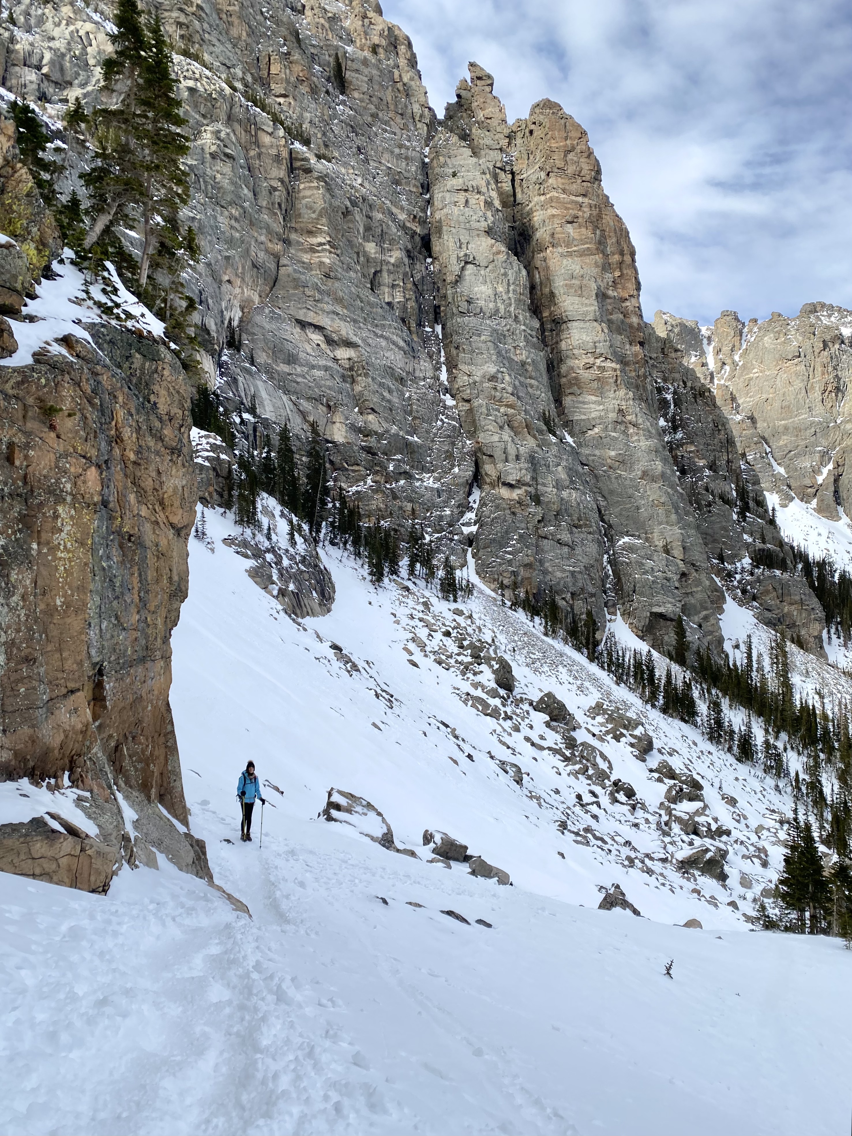 how to explore rocky mountain national park in the winter